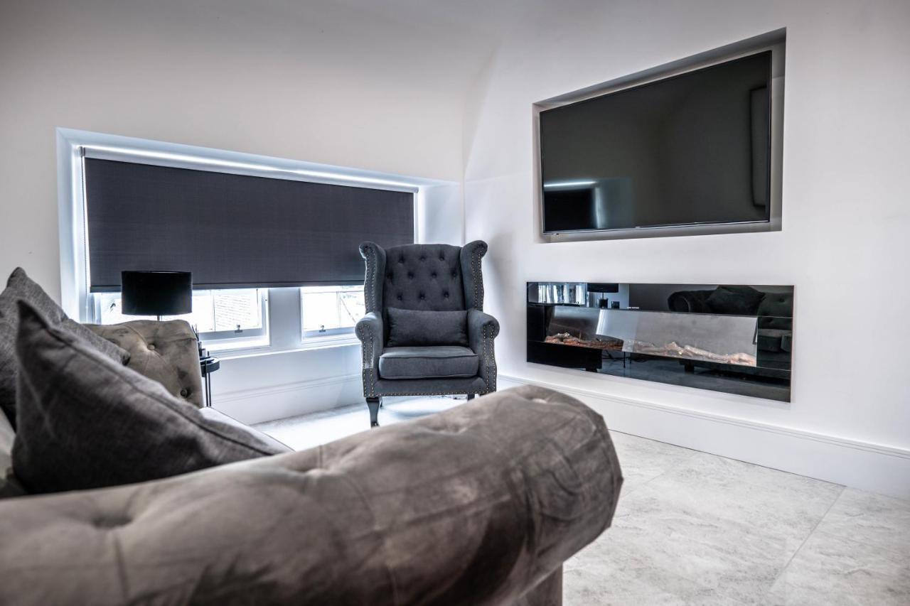 Luxury Royal Mile Boutique 2Bedroom Apartment Edinburgh Exterior photo